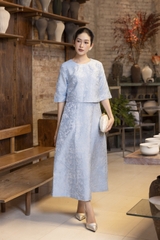 SWANLAKE | Váy Đầm Maxi Nữ Vải Gấm Hoa Tafta Cổ Tròn Tay Lỡ Có Túi Sang Trọng Đi Tiệc D13378LW01