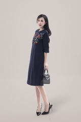 SWANLAKE | Váy Đầm Nữ Suông Chất Vải Cotton Thêu Hoa Cổ Cổ Tròn Tay Lỡ Công Sở Thanh Lịch D13070LW01