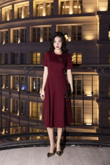 SWANLAKE | Váy Đầm Midi Nữ Phom A Vải Thun Dày Cổ Tròn Tay Ngắn Có Túi Công Sở Đi Tiệc D13379MW01