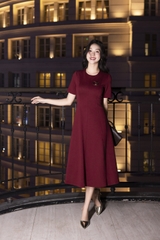 SWANLAKE | Váy Đầm Midi Nữ Phom A Vải Thun Dày Cổ Tròn Tay Ngắn Có Túi Công Sở Đi Tiệc D13379MW01