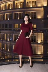 SWANLAKE | Váy Đầm Midi Nữ Phom A Vải Thun Dày Cổ Tròn Tay Ngắn Có Túi Công Sở Đi Tiệc D13379MW01