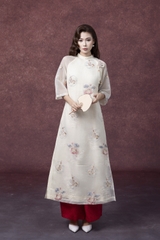 SWANLAKE | Áo Dài Cách Tân Nữ Phom Suông Tà Kép Cổ Trụ Chất Vải Tơ Ép Thêu Hoa Tay Lỡ L13254LW01