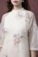 SWANLAKE | Áo Dài Cách Tân Nữ Phom Suông Tà Kép Cổ Trụ Chất Vải Tơ Ép Thêu Hoa Tay Lỡ L13254LW01