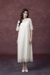 SWANLAKE | Đầm Tiệc Phuom Suông Ren Dài Qua Gối D13317LW01