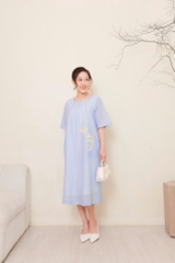 Đầm Tiệc Phom Suông Tơ Dập Ly Qua Gối Thêu Họa Tiết - D11705/3