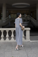 SWANLAKE | Váy Đầm Maxi Nữ Suông Trơn Đính Nút Bọc Tơ Cát Eo Hạ Xếp Ly Cổ Tròn Có Túi Công Sở D12835LW01