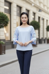 M COLLECTION | Áo Kiểu Nữ Trung Niên Tặng Mẹ Bà Cổ Tròn Tay Lỡ Vải Lụa Ý Thêu Hoa Cao Cấp A12866