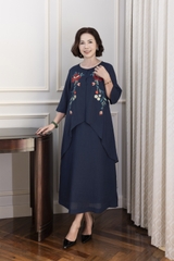 M COLLECTION | Váy Đầm Nữ Trung Niên Tặng Mẹ, Bà Suông Cotton Cát Thêu Hoa Hè Cổ Tròn Tay Lỡ D12978LW01