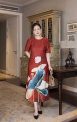 M COLLECTION | Váy Đầm Nữ Trung Niên Tặng Mẹ, Bà Vải Lụa Dày In Hoa 3D Tay Ngắn Cổ Tròn D13230LW01