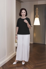 M COLLECTION | Áo Kiểu Nữ Trung Niên Tặng Mẹ Ren Lưới Thêu Hoa Lót Lụa Cổ Tròn Tay Ngắn A12702LW01