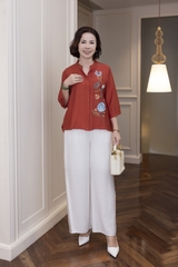 M COLLECTION | Áo Nữ Trung Niên Tặng Mẹ Cổ Trụ Lụa Hàn Cài Nút Tay Lỡ Thoáng Mát Thêu Hoa A13043LW01