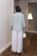 M COLLECTION | Áo Nữ Trung Niên Tặng Mẹ Cổ Trụ Lụa Hàn Cài Nút Tay Lỡ Thoáng Mát Thêu Hoa A13043LW01