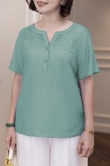 M COLLECTION | Áo Kiểu Nữ Trung Niên Tặng Mẹ Lụa Hàn Phối Ren Lưới Thêu Hoa Cài Nút Tay Ngắn A10955