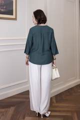 M Collection | Áo Kiểu Trung Niên Tặng Mẹ Cổ Tròn Cài Nút Tay Lỡ Thêu Hoa Chất Vải Lụa Hàn A13107LW01