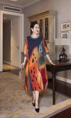 M COLLECTION | Váy Đầm Nữ Trung Niên Tặng Mẹ, Bà Suông Đũi Bông In Hoa Cổ Tròn Tay Lỡ D13224LW01