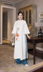 M COLLECTION | Áo Dài Tiệc Trung Niên Tặng Mẹ Mẫu Hương Phom Suông Cổ Trụ Lụa Dày Thêu Hoa L13069LW01