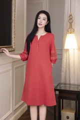 SWANLAKE | Váy Đầm Nữ Suông Cổ Trụ Cài Nút Vải Linen Tay Lỡ Phồng Thêu Hoa Phối Lưới Công Sở D12815LW01