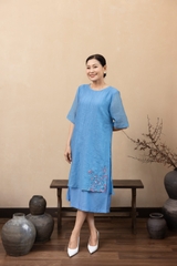 M Collection | Váy Đầm Trung Niên Tặng Mẹ Phom A Hai Lớp Cổ Tròn Tay Lỡ Chất Liệu Xốp Hàn Thêu Hoạ Tiết - D12311LW01