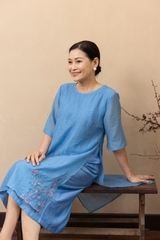 M Collection | Váy Đầm Trung Niên Tặng Mẹ Phom A Hai Lớp Cổ Tròn Tay Lỡ Chất Liệu Xốp Hàn Thêu Hoạ Tiết - D12311LW01