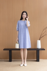 SWANLAKE | Váy Đầm Nữ Sọc Suông Cổ Tròn Cotton Tay Lỡ Nẹp Thêu Hoa Ren Lưới Có Túi Công Sở D12673LW01