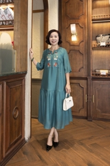 M COLLECTION | Váy Đầm Maxi Đuôi Cá Nữ Trung Niên Tặng Mẹ Tơ Lót Thun Thêu Hoa Tay Lỡ Cổ Trụ D13048LW01