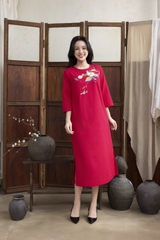 SWANLAKE | Váy Đầm Nữ Suông Vải Linen Thêu Hoa Cổ Tròn Tay Lỡ Có Túi Công Sở Thanh Lịch D13239LW01