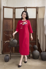 SWANLAKE | Váy Đầm Nữ Suông Vải Linen Thêu Hoa Cổ Tròn Tay Lỡ Có Túi Công Sở Thanh Lịch D13239LW01