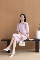 SWANLAKE | Váy Đầm Nữ Suông Cổ Tròn Vải Linen Thêu Hoa Viền Thun Tay Bí Lỡ Có Túi Công Sở D12575LW01