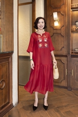 M COLLECTION | Váy Đầm Maxi Đuôi Cá Nữ Trung Niên Tặng Mẹ Tơ Lót Thun Thêu Hoa Tay Lỡ Cổ Trụ D13048LW01