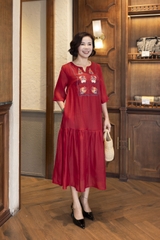 M COLLECTION | Váy Đầm Maxi Đuôi Cá Nữ Trung Niên Tặng Mẹ Tơ Lót Thun Thêu Hoa Tay Lỡ Cổ Trụ D13048LW01