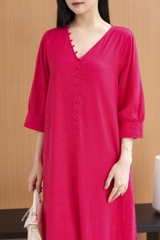 Váy Đầm Nữ Midi Suông Trơn Xẻ Tà Linen Cổ Tim Tay Nẹp Lỡ Có Túi Đính Nút Công Sở D11248LW03