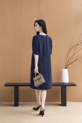 SWANLAKE | Váy Đầm Nữ Suông Cổ Tròn Vải Linen Thêu Hoa Viền Thun Tay Bí Lỡ Có Túi Công Sở D12575LW01