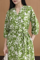 SWANLAKE | Váy Đầm Nữ Suông Dây Thắt Eo Cổ Trụ Đính Nút Vải Linen In Hoa Hè Tay Bí Lỡ Có Túi D12671LW02