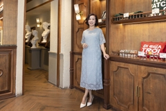 M COLLECTION | Váy Đầm Nữ Maxi Suông Trung Niên Tặng Mẹ Vải Lụa Dày Thêu Hoa Tay Lỡ Cổ Tròn D12841LW01