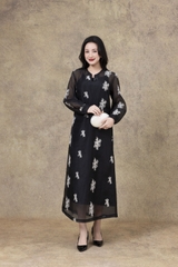 SWANLAKE | Váy Đầm Nữ Suông Maxi Vải Tơ Lót Lụa Thêu Hoa Cao Cấp Tay Dài Cổ Chữ V Đi Tiệc D13285LW01