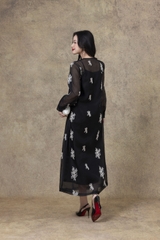 SWANLAKE | Váy Đầm Nữ Suông Maxi Vải Tơ Lót Lụa Thêu Hoa Cao Cấp Tay Dài Cổ Chữ V Đi Tiệc D13285LW01