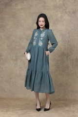 SWANLAKE | Váy Đầm Nữ Suông Đuôi Cá Vải Tơ Thêu Hoa Cao Cấp Tay Dài Cổ V Cài Nút Đi Tiệc D13281LW01