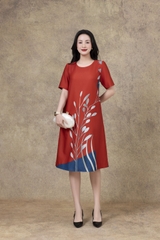 SWANLAKE | Váy Đầm Nữ Phom A Cổ Tròn Tay Ngắn Lụa Dày In Hoa Sang Trọng Đi Tiệc Công Sở D13067LW01
