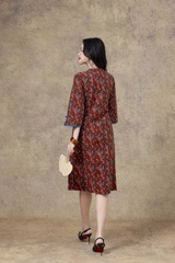 SWANLAKE | Váy Đầm Nữ Midi Suông Phom A Tay Lỡ Cổ Tàu Vải Linen Bông Sang Trọng Dự Tiệc D13241LW01