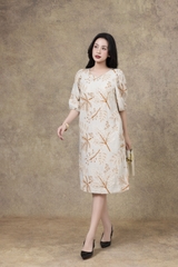 SWANLAKE | Váy Đầm Nữ Midi Phom A Tay Bí Lỡ Phồng Cổ Tròn Vải Đũi Thêu Hoa Dự Tiệc Công Sở D13292LW01