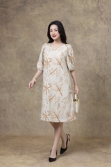 SWANLAKE | Váy Đầm Nữ Midi Phom A Tay Bí Lỡ Phồng Cổ Tròn Vải Đũi Thêu Hoa Dự Tiệc Công Sở D13292LW01