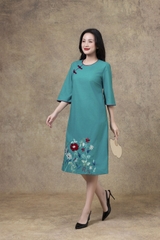 SWANLAKE | Váy Đầm Nữ Midi Suông Cổ Tròn Tay Lỡ Chất Vải Linen Thêu Hoa Cao Cấp Đi Tiệc D13228LW01