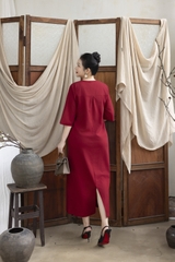 M COLLECTION | Váy Đầm Suông Nữ Trung Niên Tặng Mẹ Vải Linen Thêu Hoa Cổ Chữ V Tay Lỡ Có Túi D13234LW01