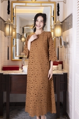 SWANLAKE | Váy Đầm Nữ Maxi Suông Vải Cotton Thêu Đục Lỗ Hè Cổ Tròn Tay Ren Lỡ Ống Loe Có Túi D12688LW01