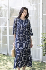 SWANLAKE | Váy Đầm Nữ Maxi Suông Vải Cotton Thêu Đục Lỗ Hè Cổ Tròn Tay Ren Lỡ Ống Loe Có Túi D12688LW01