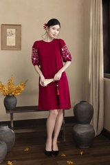 Đầm Tiệc Phom Suông Lụa Hàn Qua Gối Thêu Họa Tiết - D12013/6