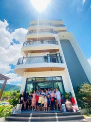 Nguyên nhà 5 tầng (5th floor Building)