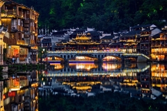 Tour Trung Quốc 5N4Đ: Trương Gia Giới - Phượng Hoàng Cổ Trấn