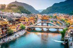 Tour Trung Quốc 5N4Đ: Trương Gia Giới - Phượng Hoàng Cổ Trấn