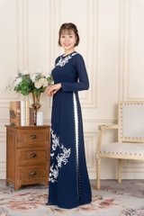 Áo dài màu xanh đen kết hạt tạo hình hoa cổ tròn gon vải Chiifon